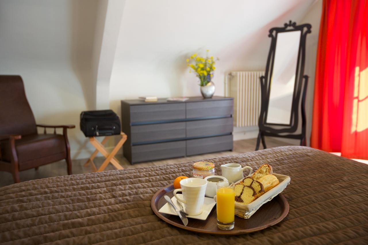 Logis Hotel Le Petit Breuil La Courtine Екстер'єр фото